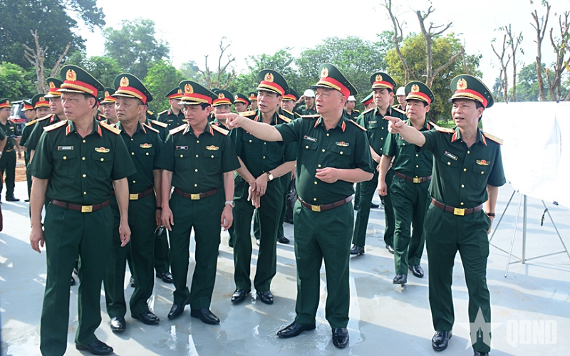 Thượng tướng Nguyễn Quang Ngọc kiểm tra tại Học viện Hậu cần