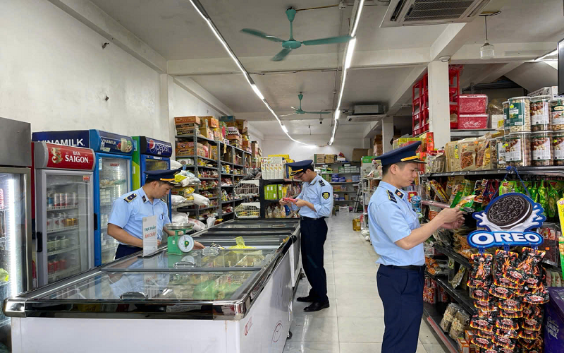 Đội Quản lý thị trường số 4: Hoàn thành kế hoạch kiểm tra chuyên đề hậu kiểm về an toàn thực phẩm năm 2026