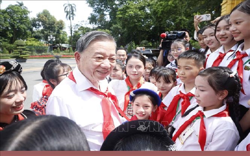 Tổng Bí thư, Chủ tịch nước Tô Lâm: Các cháu thiếu niên, nhi đồng phấn đấu hôm nay là đội viên tốt, mai sau là công dân tốt của đất nước