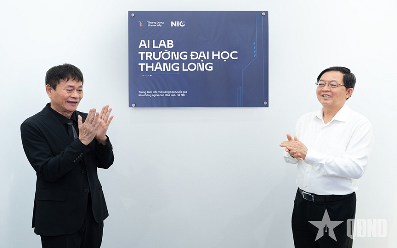 Phó thủ tướng Hồ Quốc Dũng dự lễ khai trương phòng thí nghiệm trí tuệ nhân tạo