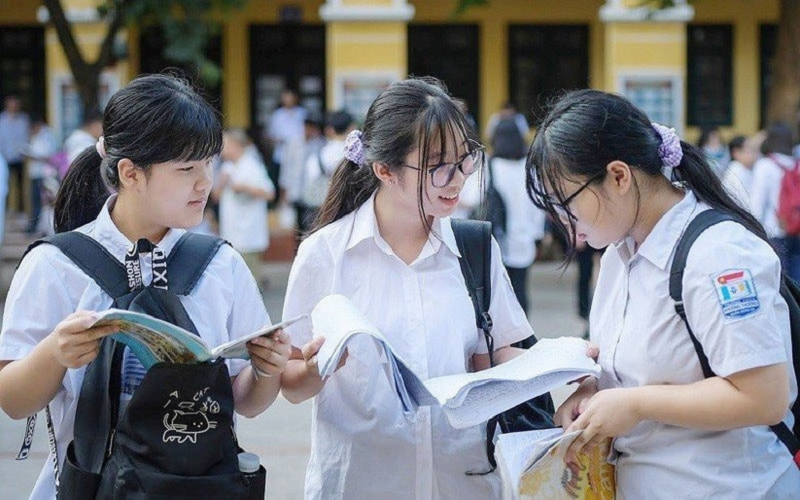 Khi nhận phiếu báo dự thi vào lớp 10 học sinh cần lưu ý những gì?