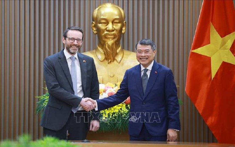 Thủ tướng Lê Minh Hưng tiếp Đại sứ Anh tại Việt Nam