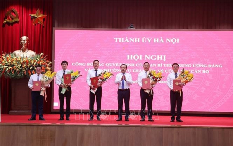 Thành ủy Hà Nội công bố các quyết định về công tác cán bộ
