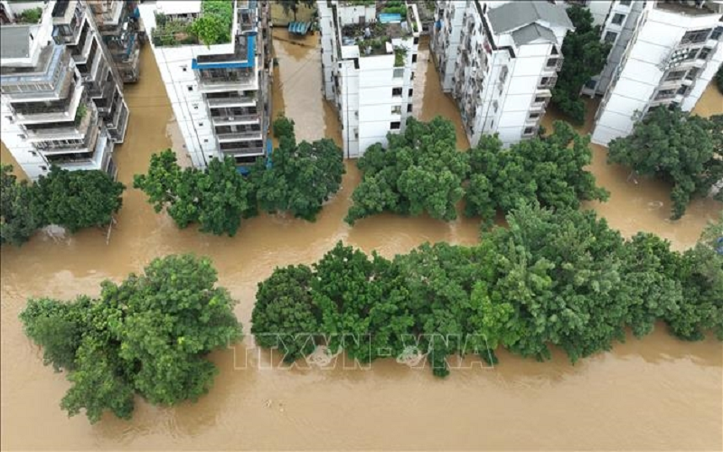 Trung Quốc phát cảnh báo đỏ về lũ quét tại miền Trung và miền Đông