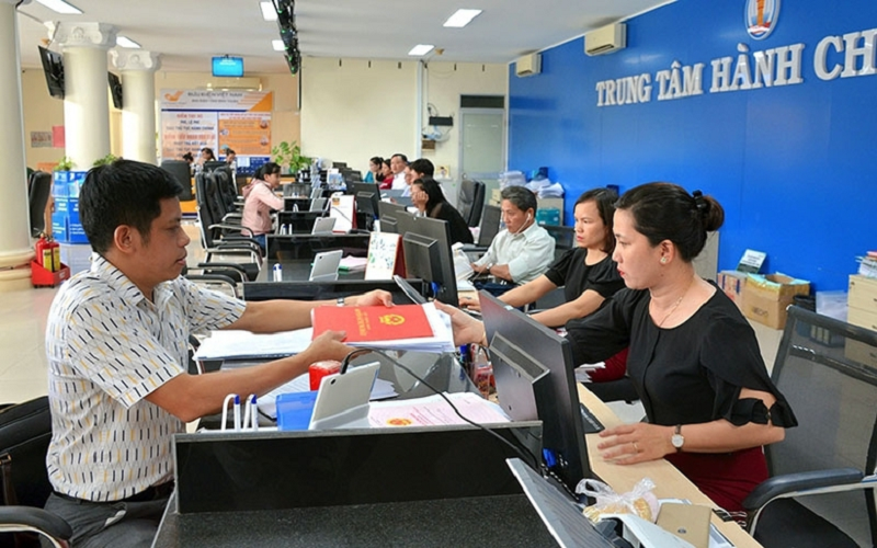 Hướng dẫn cụ thể việc tiếp nhận, giải quyết hồ sơ cho người dân, doanh nghiệp theo quy định mới