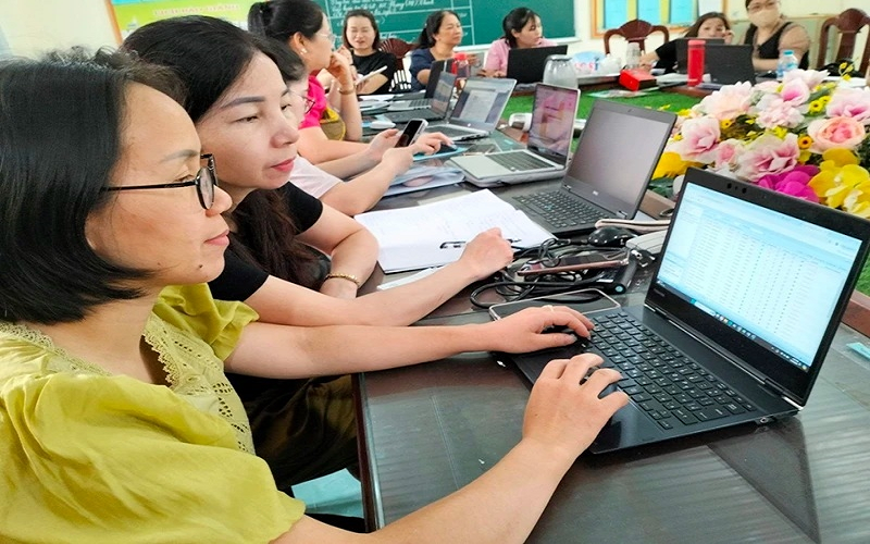 Xây dựng quy định về quản lý và sử dụng học bạ số