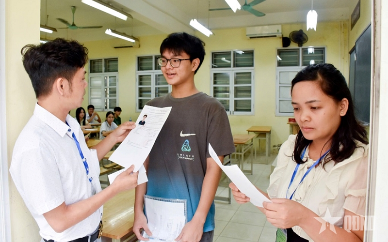 Tuyển sinh lớp 10 THPT tại Hà Nội: Hướng dẫn cụ thể với các trường hợp thí sinh đặc biệt