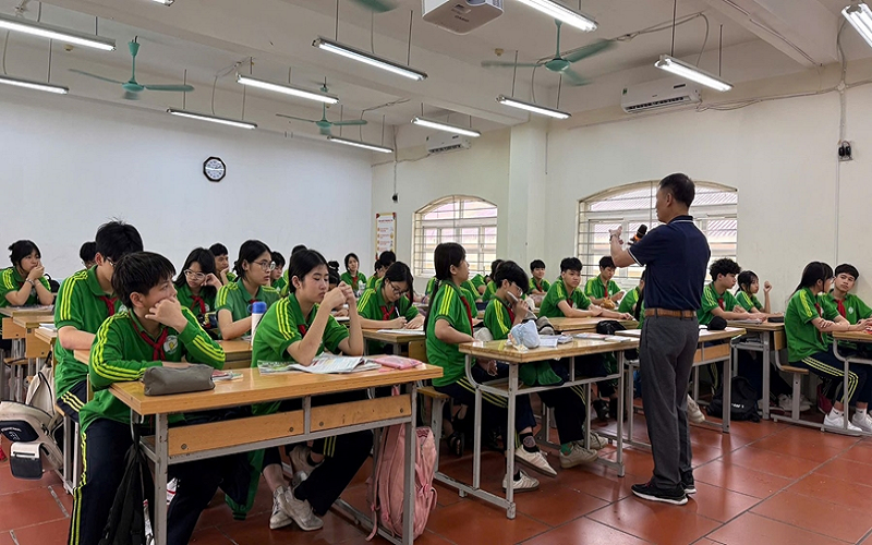 Nắng nóng có thể làm giảm trí nhớ, sức khỏe sĩ tử