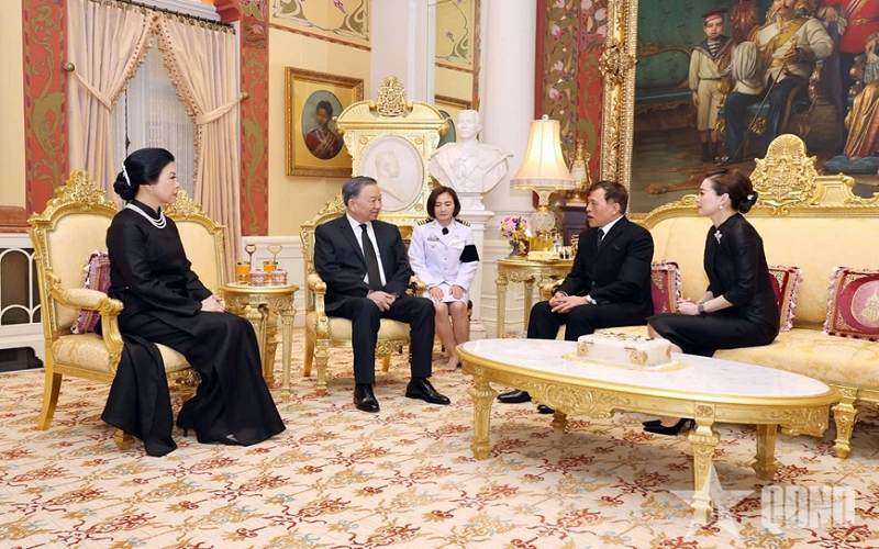 Tổng Bí thư, Chủ tịch nước Tô Lâm và phu nhân hội kiến Nhà vua Thái Lan Maha Vajiralongkorn và Hoàng hậu