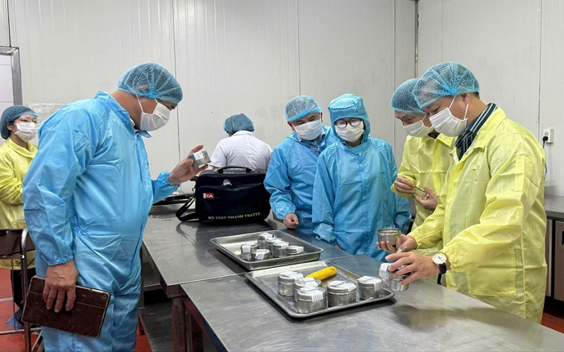 Phát hiện gần 5.750 cơ sở vi phạm an toàn thực phẩm