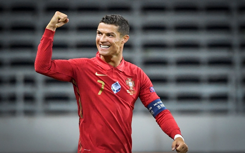 Tin thể thao (2-6): Thủ môn Man Utd nhận giải thưởng, Ronaldo được tiên tri vô địch World Cup