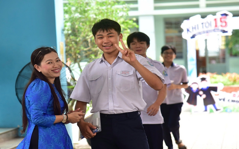 Học sinh thi vào lớp 10 tại TP Hồ Chí Minh: Đề Toán năm nay dễ hơn, câu hỏi ở phần cuối có tính phân hóa mạnh