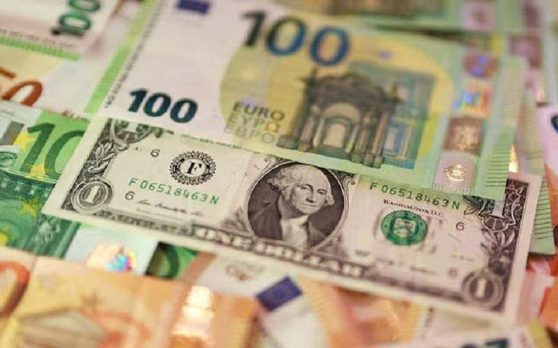 Tỷ giá USD hôm nay (4-6): Đồng USD giữ đà tăng