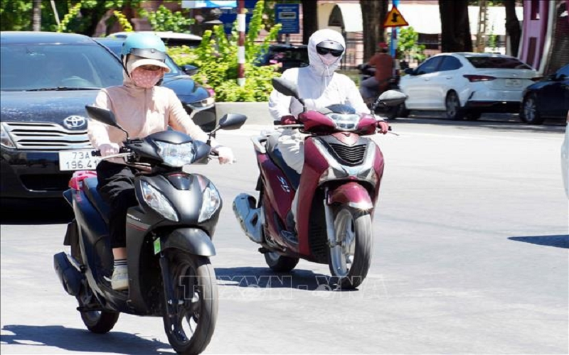 Thời tiết hôm nay (5-6): Mưa dông "giải nhiệt" về đêm và sáng, ngày nắng nóng