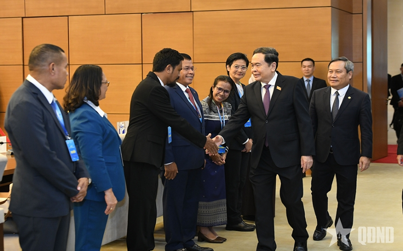 Chủ tịch Quốc hội Trần Thanh Mẫn tiếp lãnh đạo các thành phố ASEAN