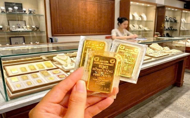 Giá vàng hôm nay (trưa 11-6): Giao dịch quanh ngưỡng 136 triệu đồng/lượng