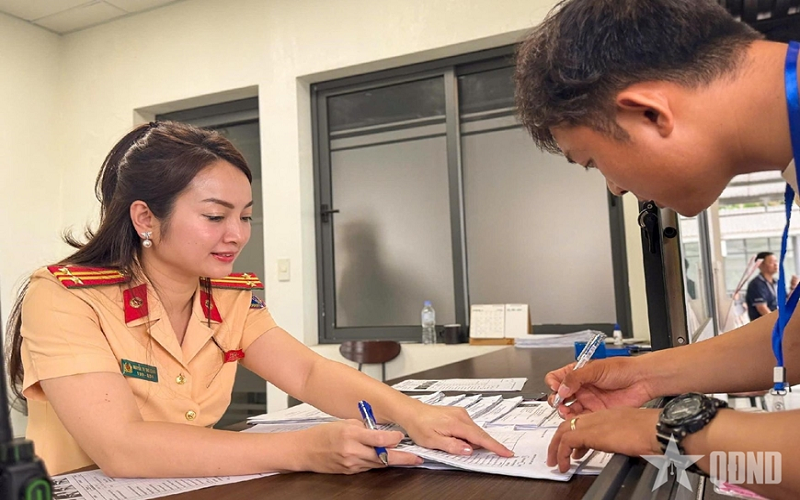 Hà Nội: Người dân có thể đăng ký nhận giấy phép lái xe qua dịch vụ bưu chính GtelPost - Bộ Công an
