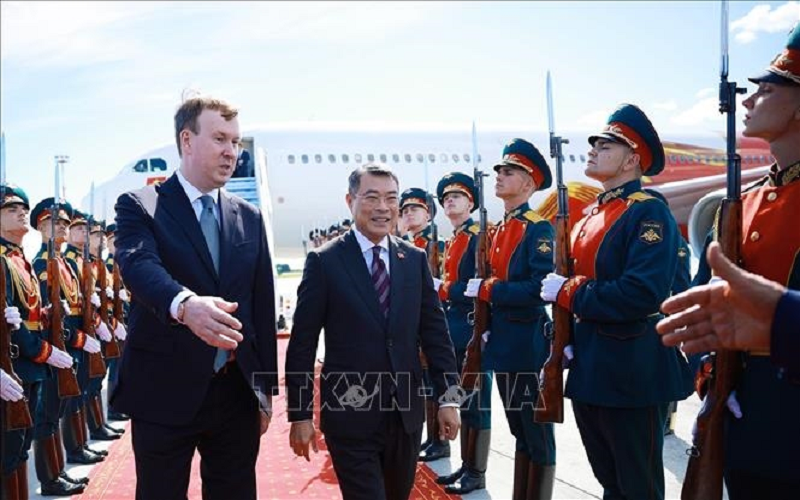 Thủ tướng Lê Minh Hưng đến Kazan dự Hội nghị Cấp cao kỷ niệm 35 năm quan hệ ASEAN - Nga