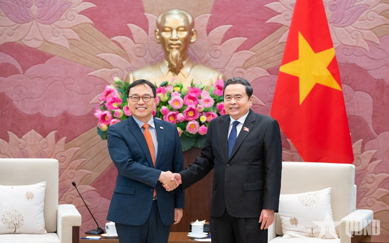 Chủ tịch Quốc hội Trần Thanh Mẫn tiếp Đại sứ Hàn Quốc Choi Young Sam