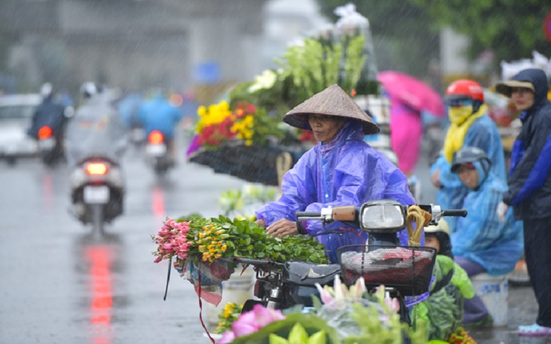 Thời tiết hôm nay (19-6): Bắc Bộ mưa dông giảm dần, Trung Bộ nắng nóng gay gắt