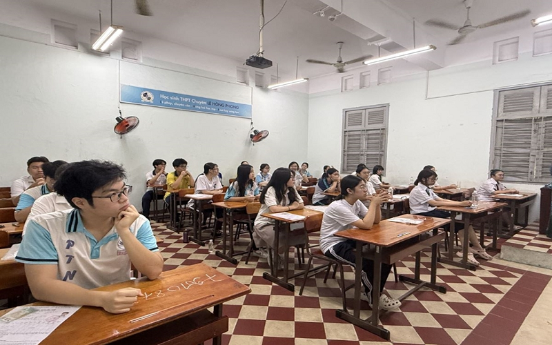 TP Hồ Chí Minh công bố điểm chuẩn lớp 10 công lập
