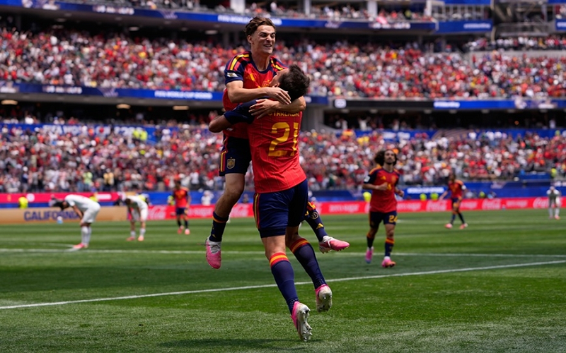 Tây Ban Nha - Bồ Đào Nha: Cuộc đấu của hai trường phái