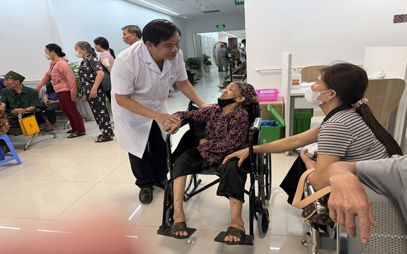Bệnh viện Bạch Mai: Tri ân bằng hành động, lan tỏa trách nhiệm vì sức khỏe nhân dân