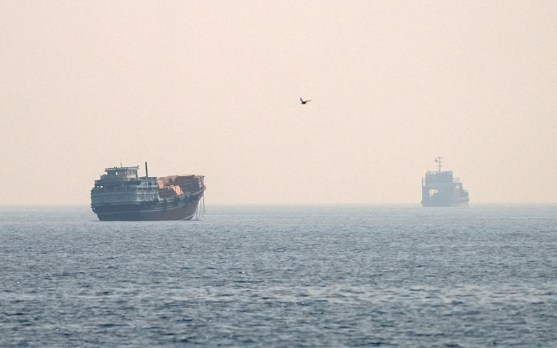 Mỹ và Iran tranh cãi về Hormuz, hai bên đều tuyên bố kiểm soát