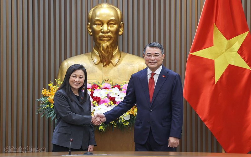 Thủ tướng Lê Minh Hưng tiếp Đại sứ Hoa Kỳ Jennifer Wicks