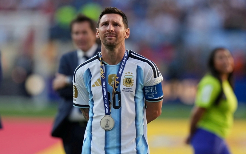 "Messi! Messi! Messi!": Người Argentina không còn trách anh nữa