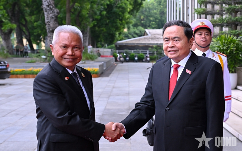 Chủ tịch Quốc hội Trần Thanh Mẫn hội đàm với Chủ tịch Quốc hội Thái Lan Sophon Zaram