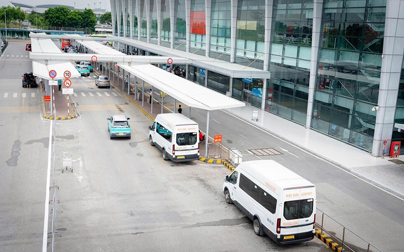 Sân bay Nội Bài điều chỉnh làn đón xe dịch vụ tại Nhà ga T1