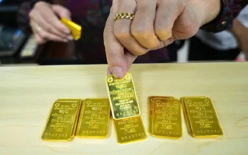 Giá vàng hôm nay (chiều 6-8): Tiếp tục tăng mạnh