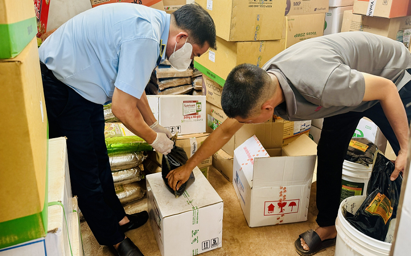 Xử phạt gần 40 triệu đồng đối với 01 cơ sở kinh doanh phân bón vi phạm về nhãn hàng hóa