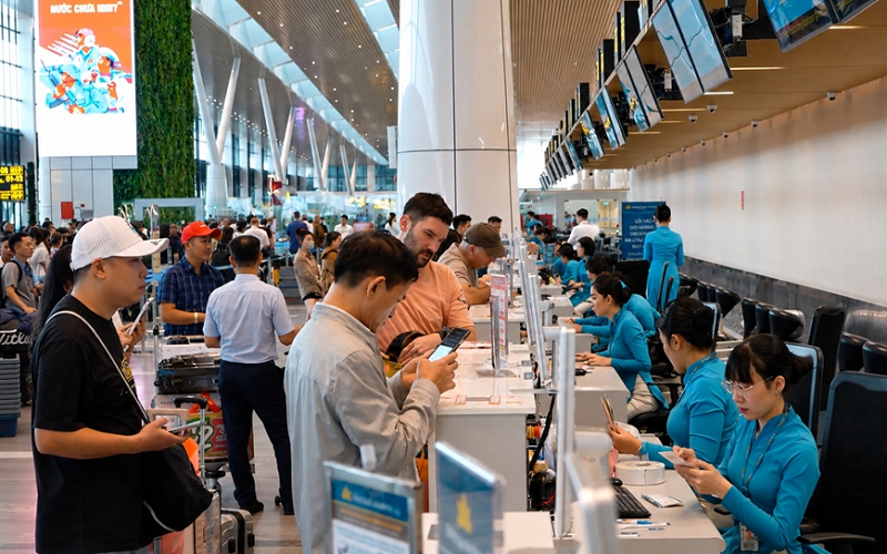 Vé máy bay Tết 2027 bắt đầu mở bán, Vietnam Airlines tung gần 3,7 triệu chỗ