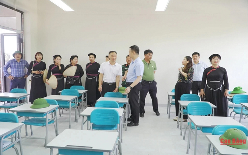 Vận hành thử nghiệm Trường Phổ thông nội trú liên cấp Tổng Cọt