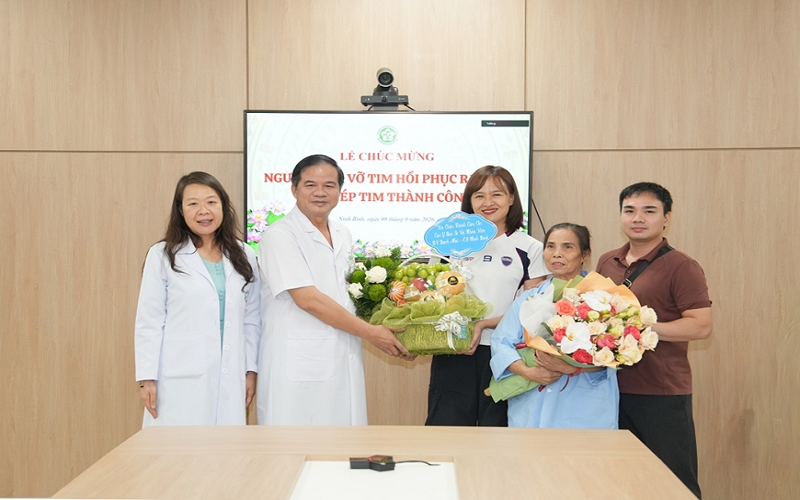 Bệnh viện Bạch Mai cơ sở Ninh Bình: Cứu sống ca vỡ tim nguy kịch
