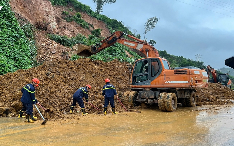 Chủ động ứng phó áp thấp nhiệt đới và mưa lũ